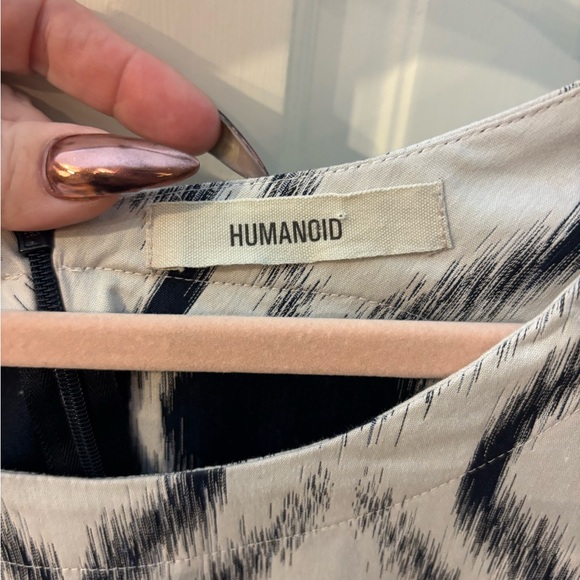 Humanoid‎ Geometric Abstract Patterned Dress - Picture 5 of 7